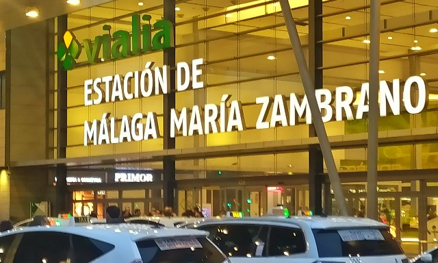Marbella Center 🚕 Taxi from/to Train Station